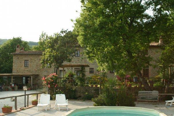 Гостевой дом Agriturismo La Fagianaia Борго-а-Буджано Экстерьер фото